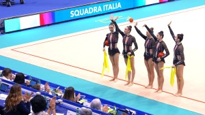 esibizioni sq2 farfalle ph simone ferraro sfa08395 copia